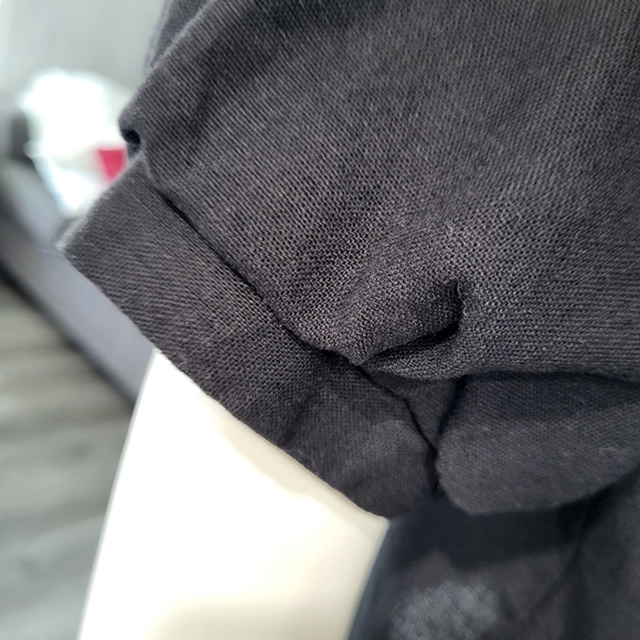 GRL Black Top With Puff Sleeves - Picture 5 of 9